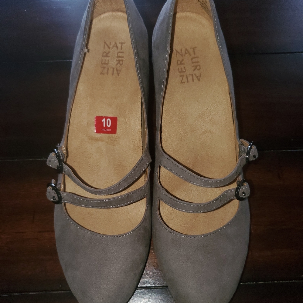 Naturalizer Grey Suede Mary Janes